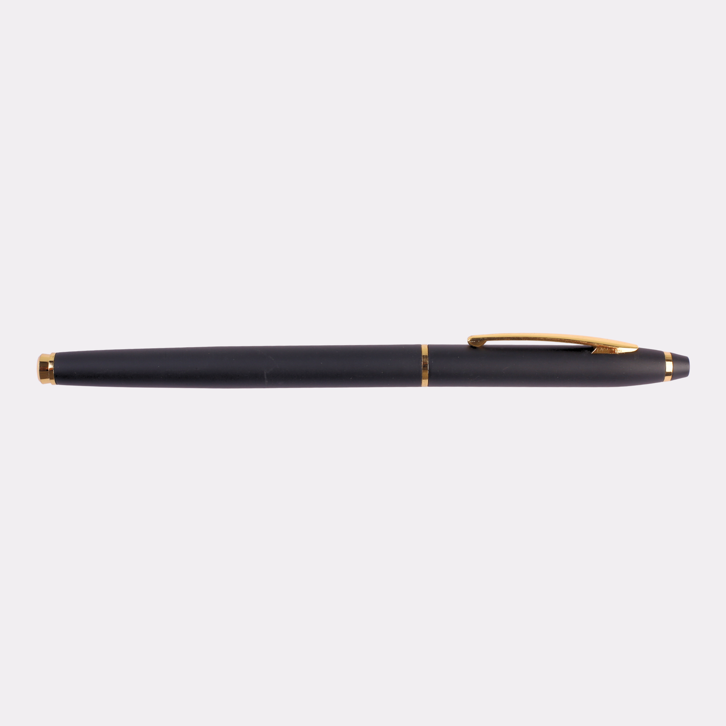 Engraved Matte Black & Gold Pen – Personalized Gift for Executives & Graduates