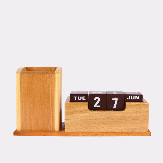 Custom Wooden Desk Organizer with Perpetual Block Calendar – Engraved Pen Holder Gift