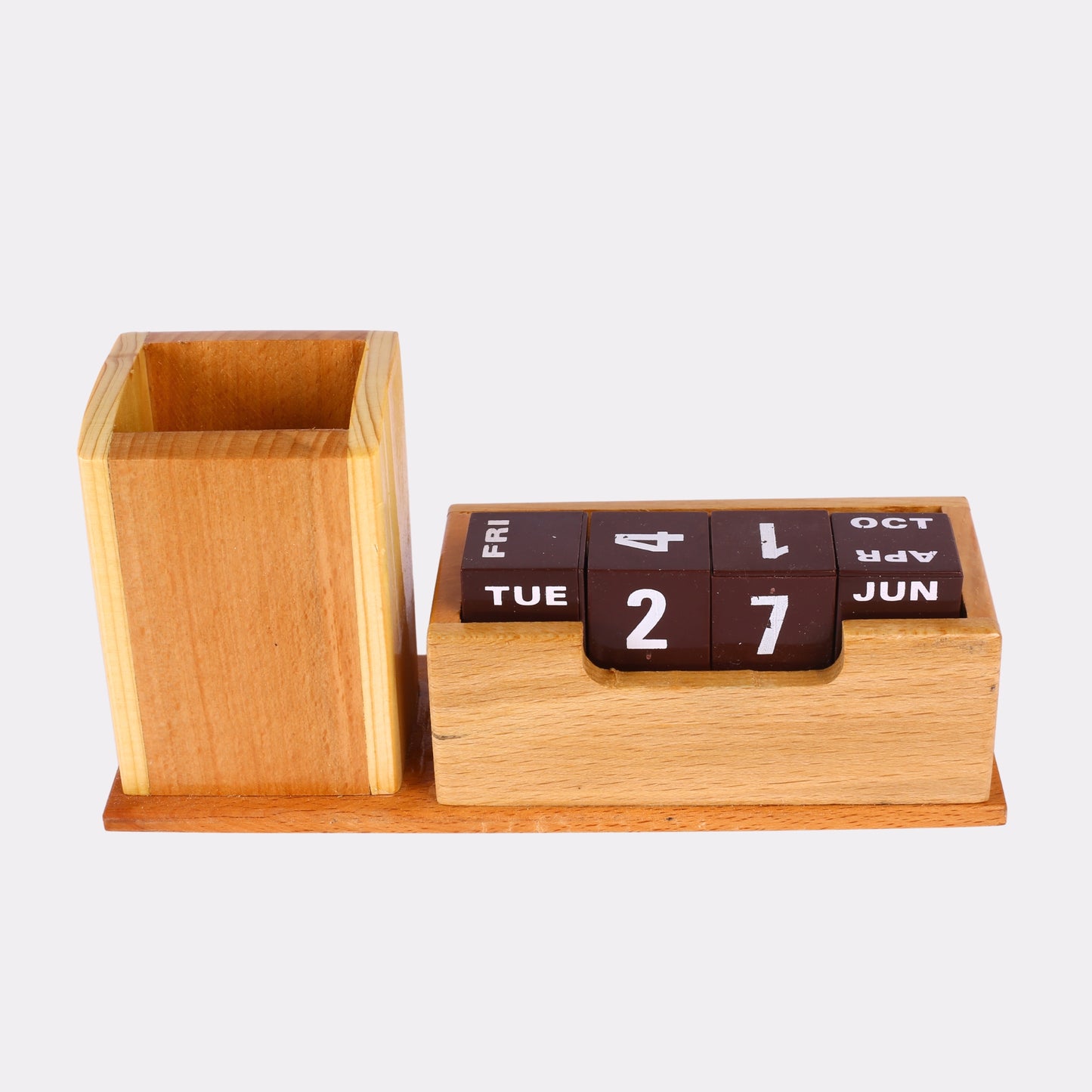 Custom Wooden Desk Organizer with Perpetual Block Calendar – Engraved Pen Holder Gift