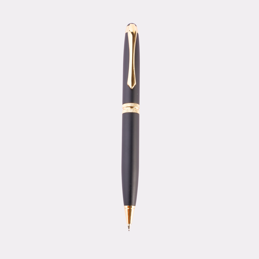 Engraved Black & Gold Executive Pen – Personalized Gift for Professionals