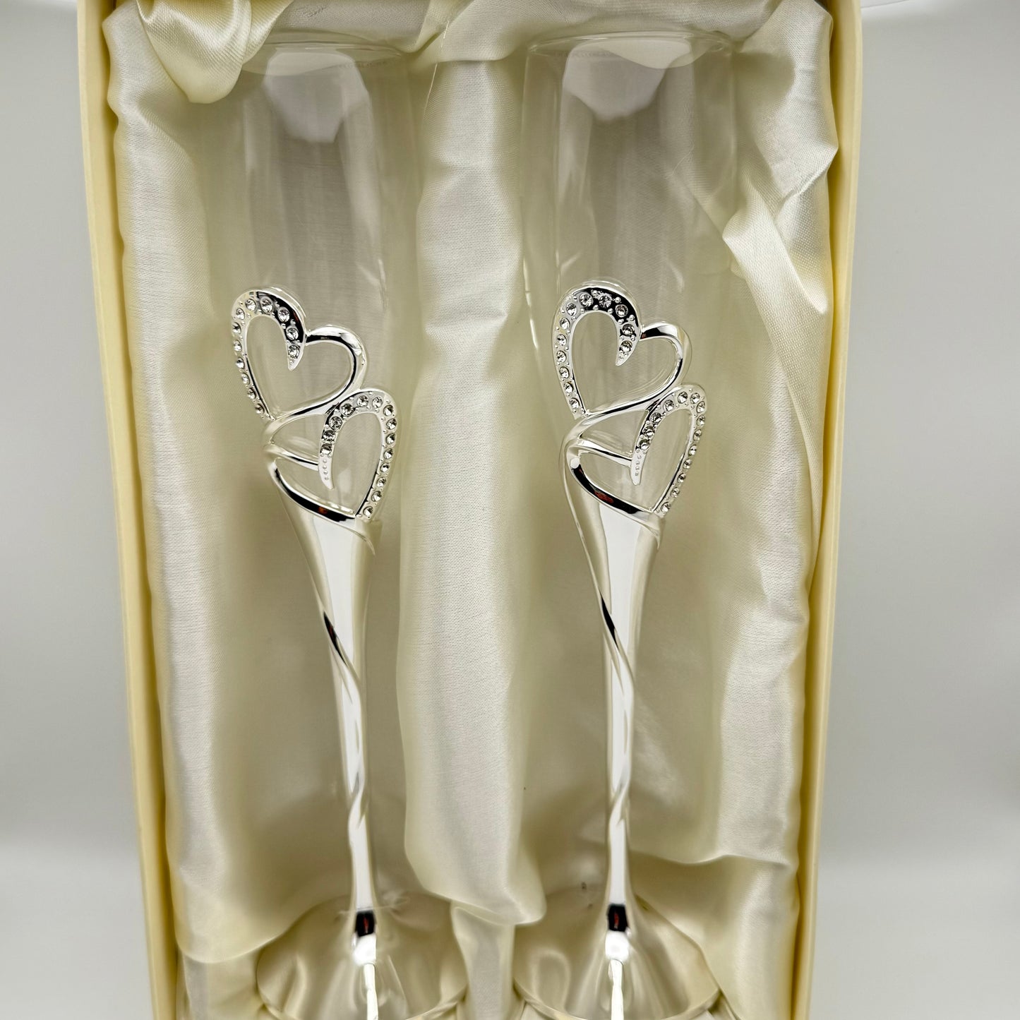 Engraved Champagne Flute – Personalized Wedding & Anniversary Toasting Glass | Canada-Wide Delivery