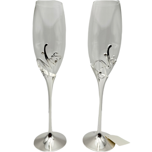 Mr and Mrs Champagne Flutes Canada – Personalized Engraved Wedding Glasses Toronto, Mississauga, Vancouver, Montreal