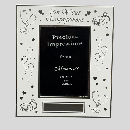 Custom engraved engagement photo frame for a 4x6 picture. Ships across Canada—Toronto, Vancouver, Calgary, Montreal, Ottawa & more.