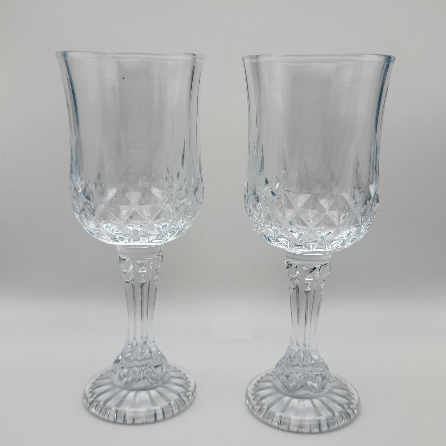 Engraved Wine Glass – Crystal Goblet for Weddings, Dining & Gifts | Available Canada-Wide