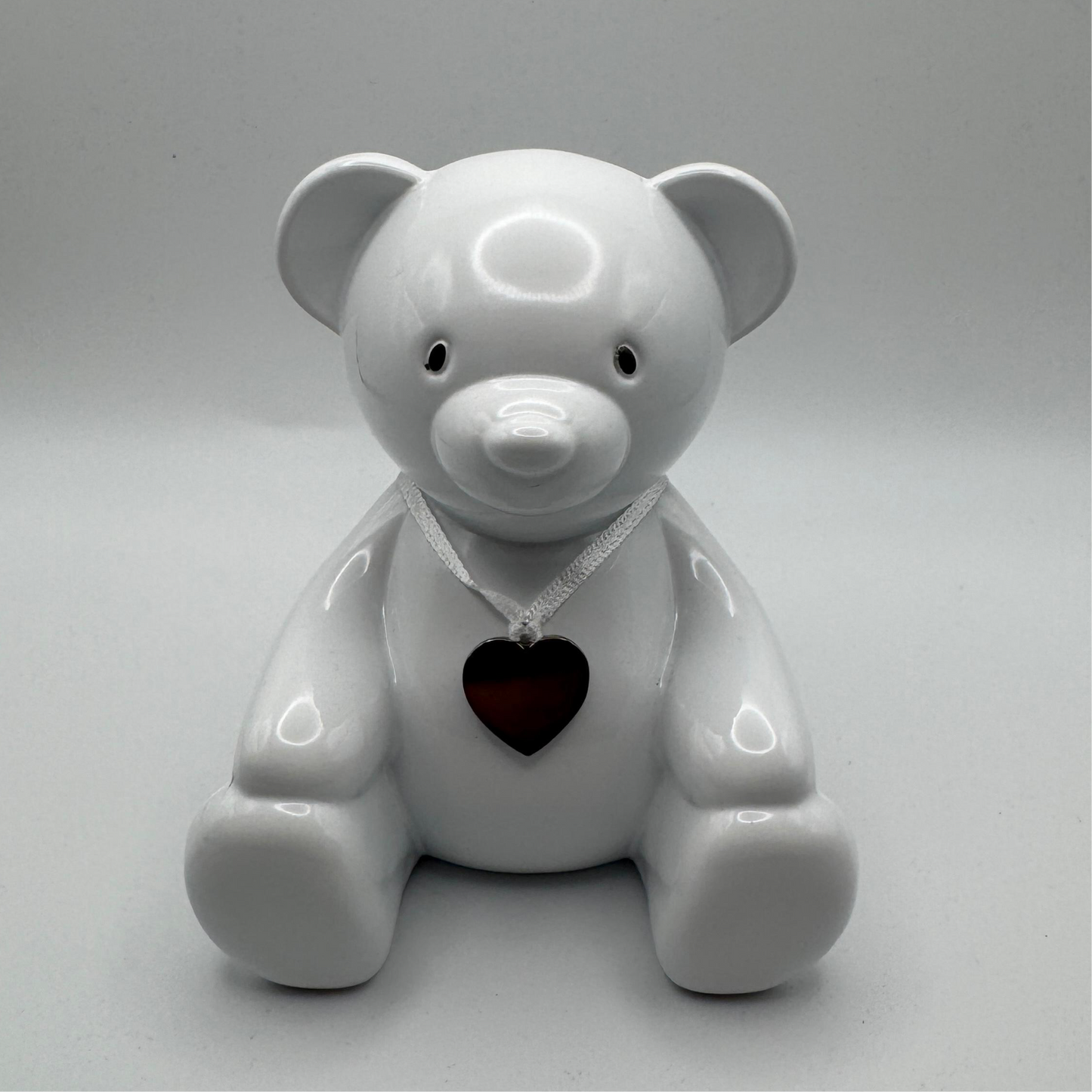 Engraved Teddy Bear Piggy Bank – Personalized White Ceramic Money Box with Heart Pendant for Baby Showers, Birthdays & Keepsakes