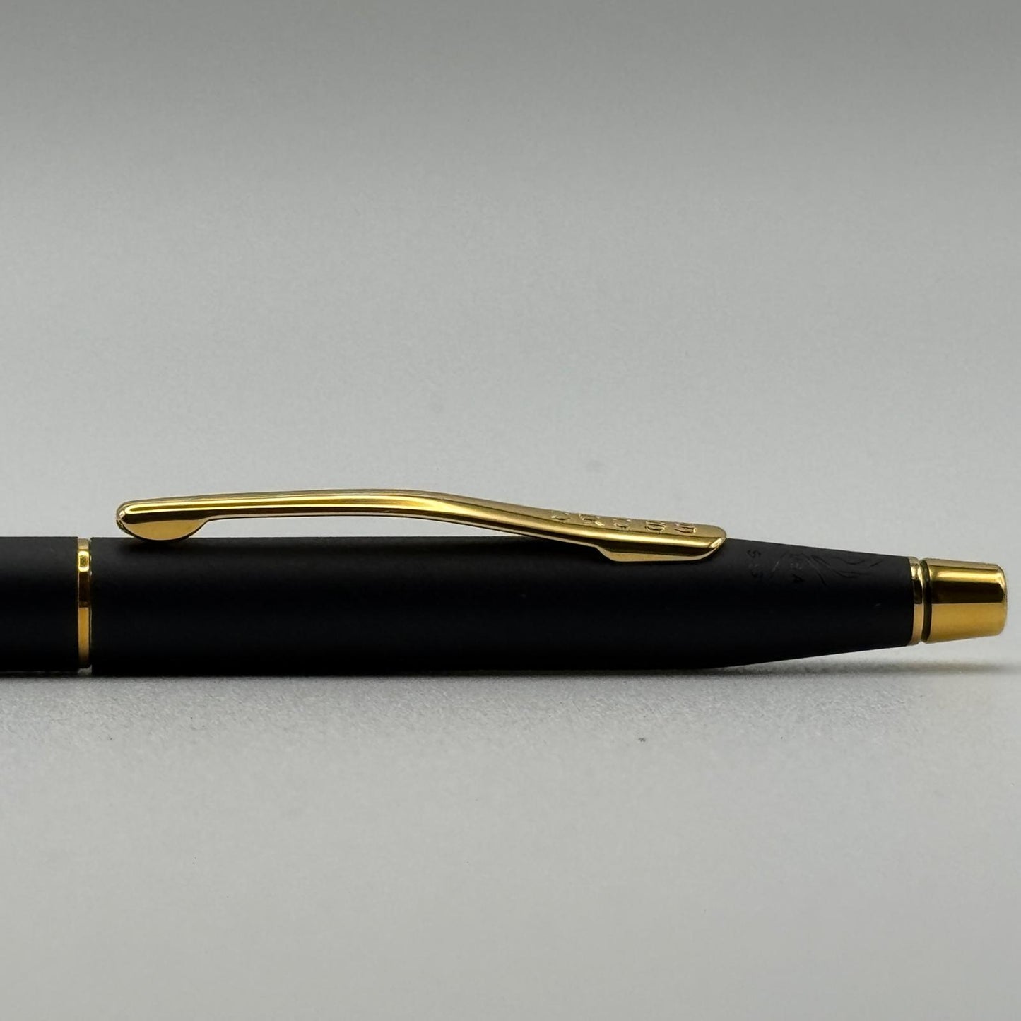 Engraved Cross Pen – Classic Century Black & Gold | Personalized Gifts Canada Toronto, Vancouver & More