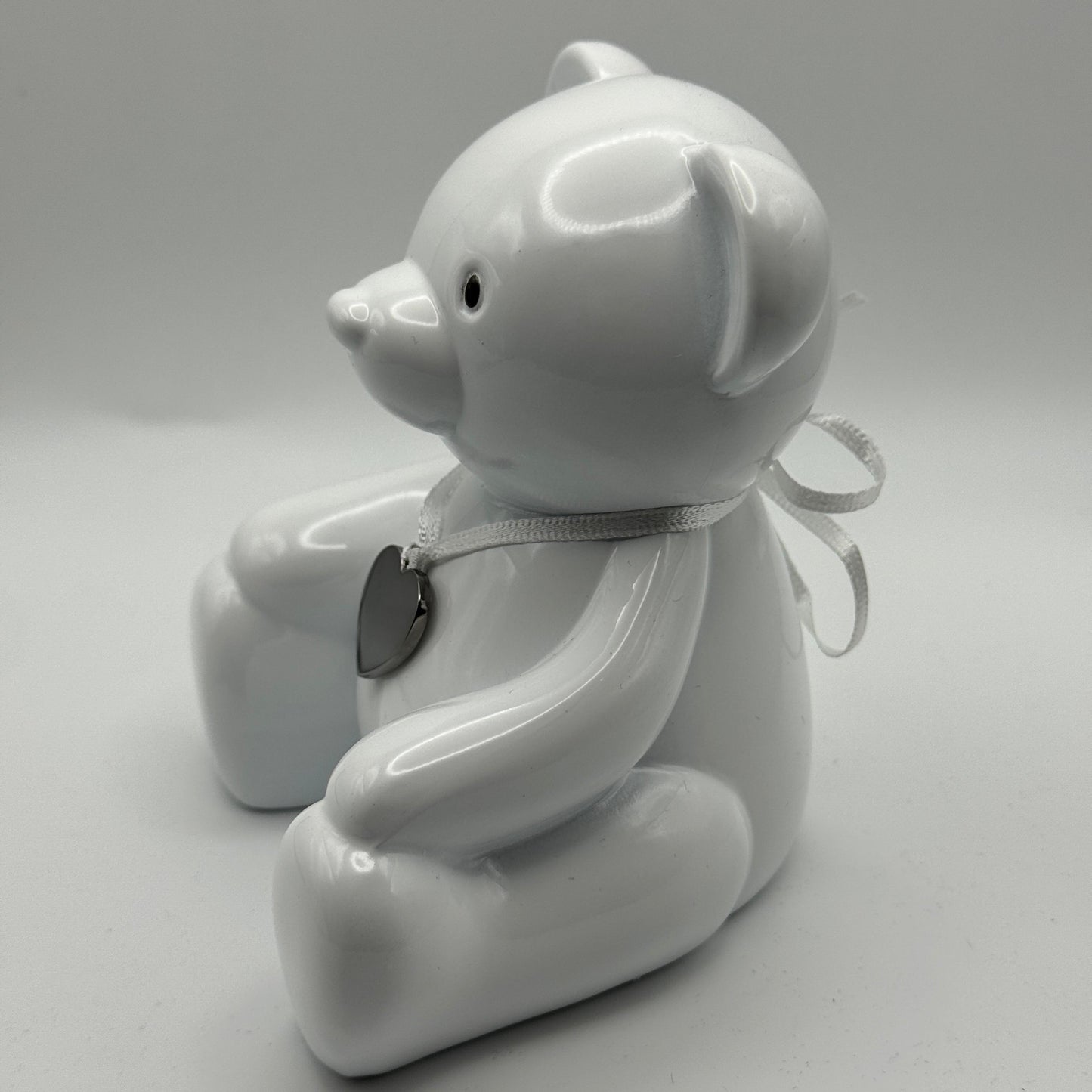Engraved Teddy Bear Piggy Bank – Personalized White Ceramic Money Box with Heart Pendant for Baby Showers, Birthdays & Keepsakes