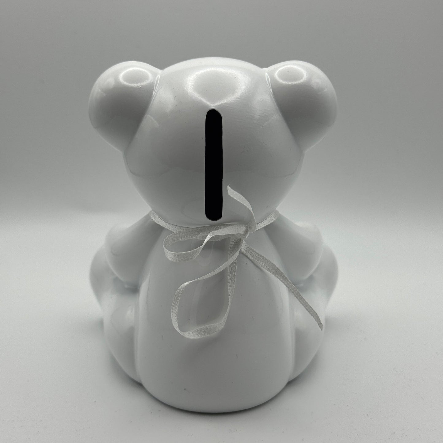 Engraved Teddy Bear Piggy Bank – Personalized White Ceramic Money Box with Heart Pendant for Baby Showers, Birthdays & Keepsakes