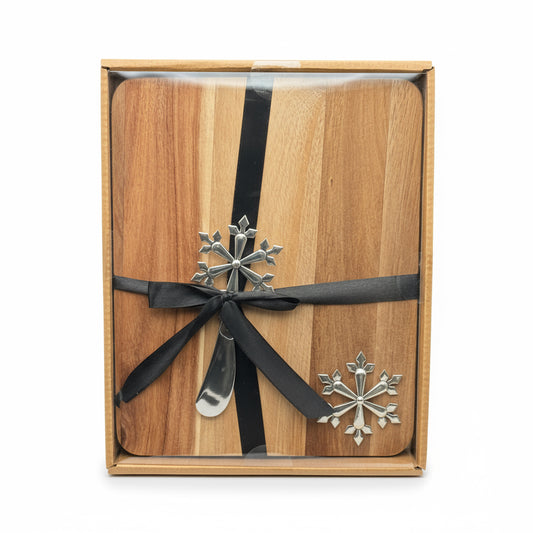 Personalized Wooden Cheese Board with Snowflake Design | Engraved Christmas Gift Canada | Custom Holiday Serving Board for Men, Women, Couples & Family | Christmas Gift Under $40