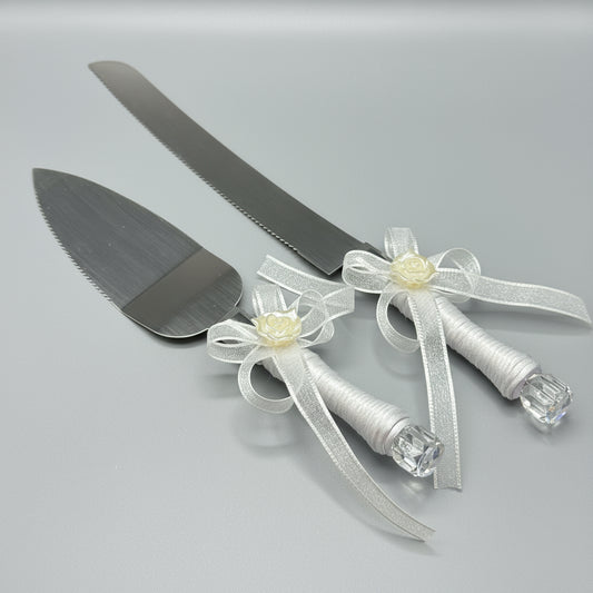 Wedding Champagne Flutes and Cake Knife Server Set – Silver Blade & Crystal Handle | Personalized Engraved Wedding Gift Set for Couples | Elegant Anniversary or Christmas Gift
