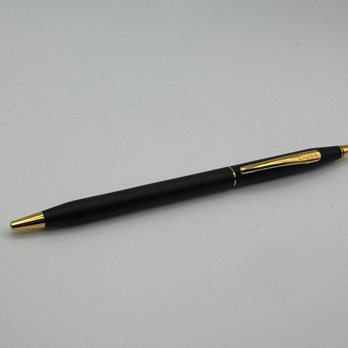 Engraved Cross Pen – Classic Century Black & Gold | Personalized Gifts Canada Toronto, Vancouver & More